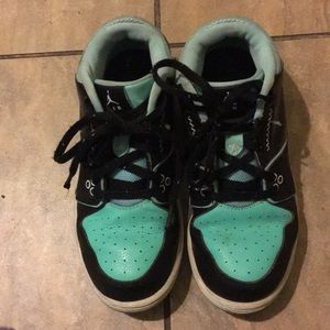 Jogdan shoes for girl